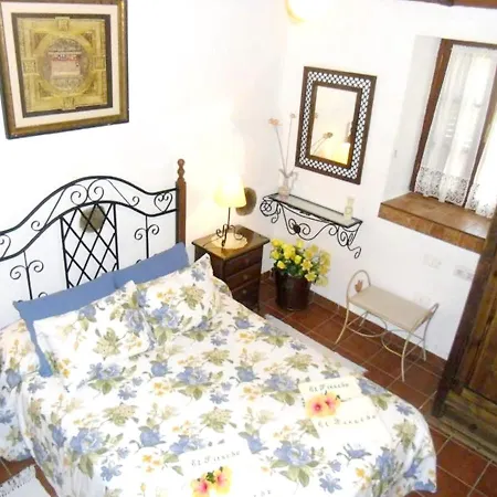 Welcoming House With Pool In San Cristobal, 70 M²