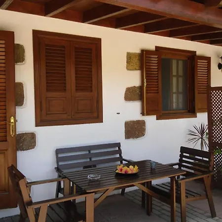 Welcoming House With Pool In San Cristobal, 70 M²