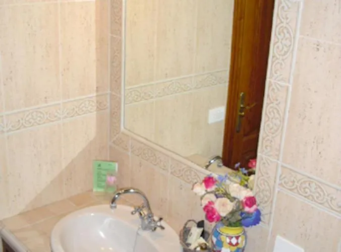 Welcoming House With Pool In San Cristobal, 70 M²