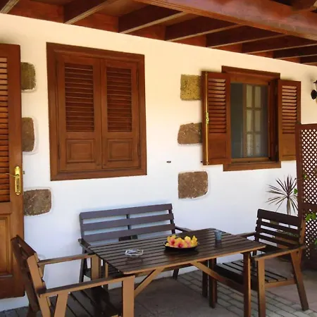 Welcoming House With Pool In San Cristobal, 70 M²